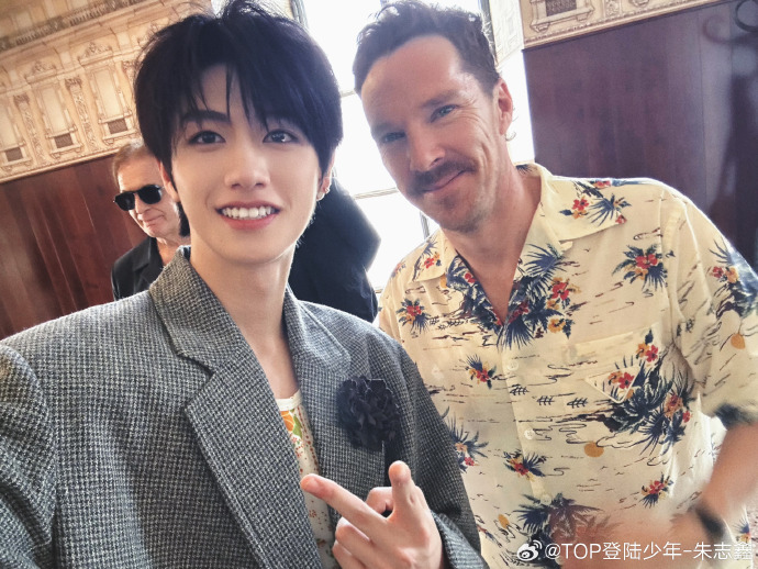 在米兰转头遇见了————— Doctor Strange！！！-小胖资源分享网
