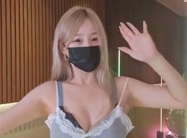 宅女-homegirl-계집녀 个人直播 20240723 [3V/3.9G]-小胖资源分享网