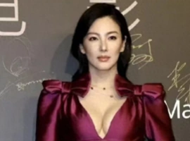 深圳街拍生图炸雷！张雨绮酒红绸缎裹身透“肉香”，宁静预言成真-小胖资源分享网