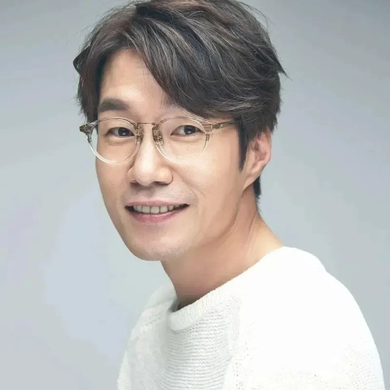 韩国著名演员宋英奎不幸逝世，享年55岁。他曾出演热门剧集《请回答1988》。-小胖资源分享网