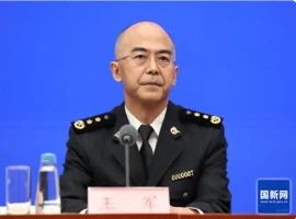 根据海关总署最新发布的数据，自今年起，全国海关已成功查获并拦截了高达183万件假冒LABUBU产品。-小胖资源分享网