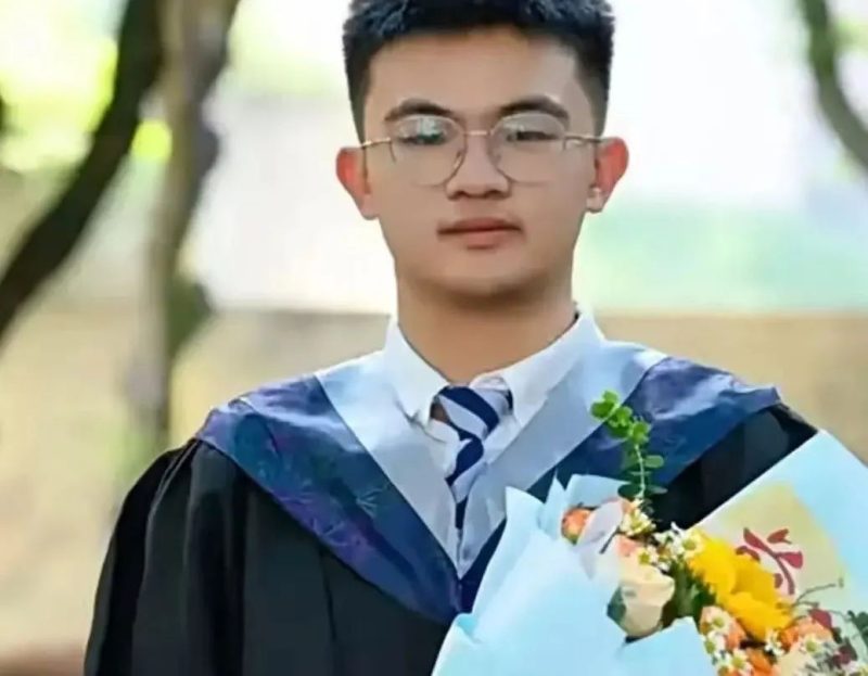 快递员之子以677高分放弃北大选择西湖大学入学分数高达677分，他却选择放弃北大，毅然决然报考民办院校。-小胖资源分享网
