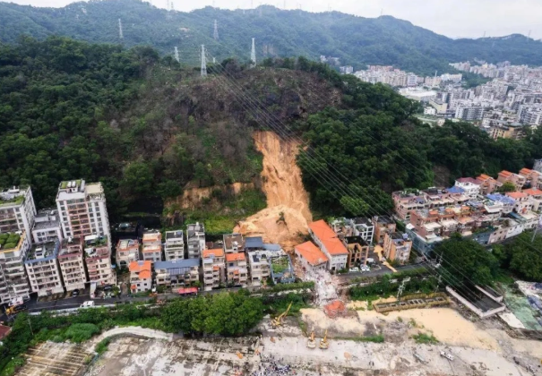 广州白云区发生山体滑坡，14名被困者全部被成功救出，遗憾的是，其中7人确认遇难。-小胖资源分享网