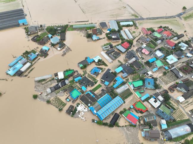 震撼波涛席卷堪察加，海啸怒潮席卷俄罗斯沿海城镇-小胖资源分享网