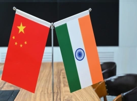 今日，我国外交部长王毅在历经三年多的时间后，再次踏上了对印度的访问之旅。-小胖资源分享网