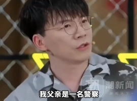 陈铭的父亲，一位警察，因成功破获案件而遭遇报复。陈铭在悲痛中透露，他的亲哥哥不幸被绑架并致残。-小胖资源分享网