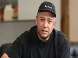 一名40岁的香港男演员转型为搬运工，肩负起养家糊口的重担，以支撑其四个儿子的生活费用。-小胖资源分享网