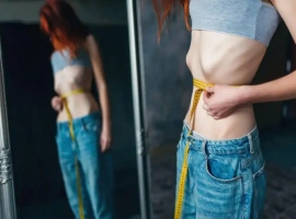 初中女生体重骤降至70斤：身材焦虑成为核心因素-小胖资源分享网